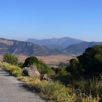 Πανοραμική λήψη της Λίμνης Στυμφαλίας από κοντινό δρόμο